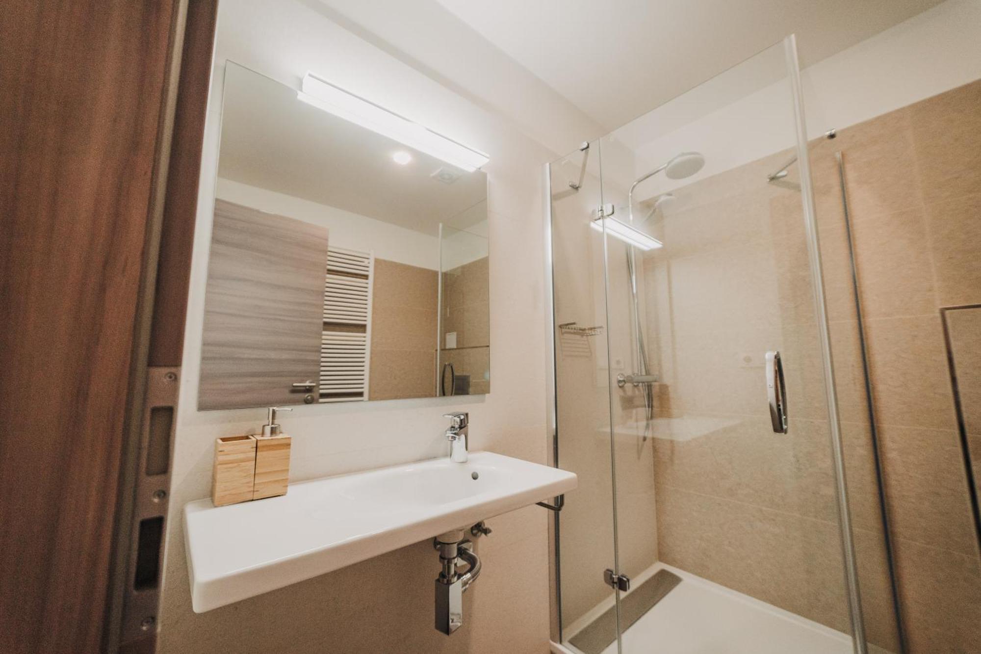 Citybeat Apartments, 400M From The Square Plzeň Exterior foto