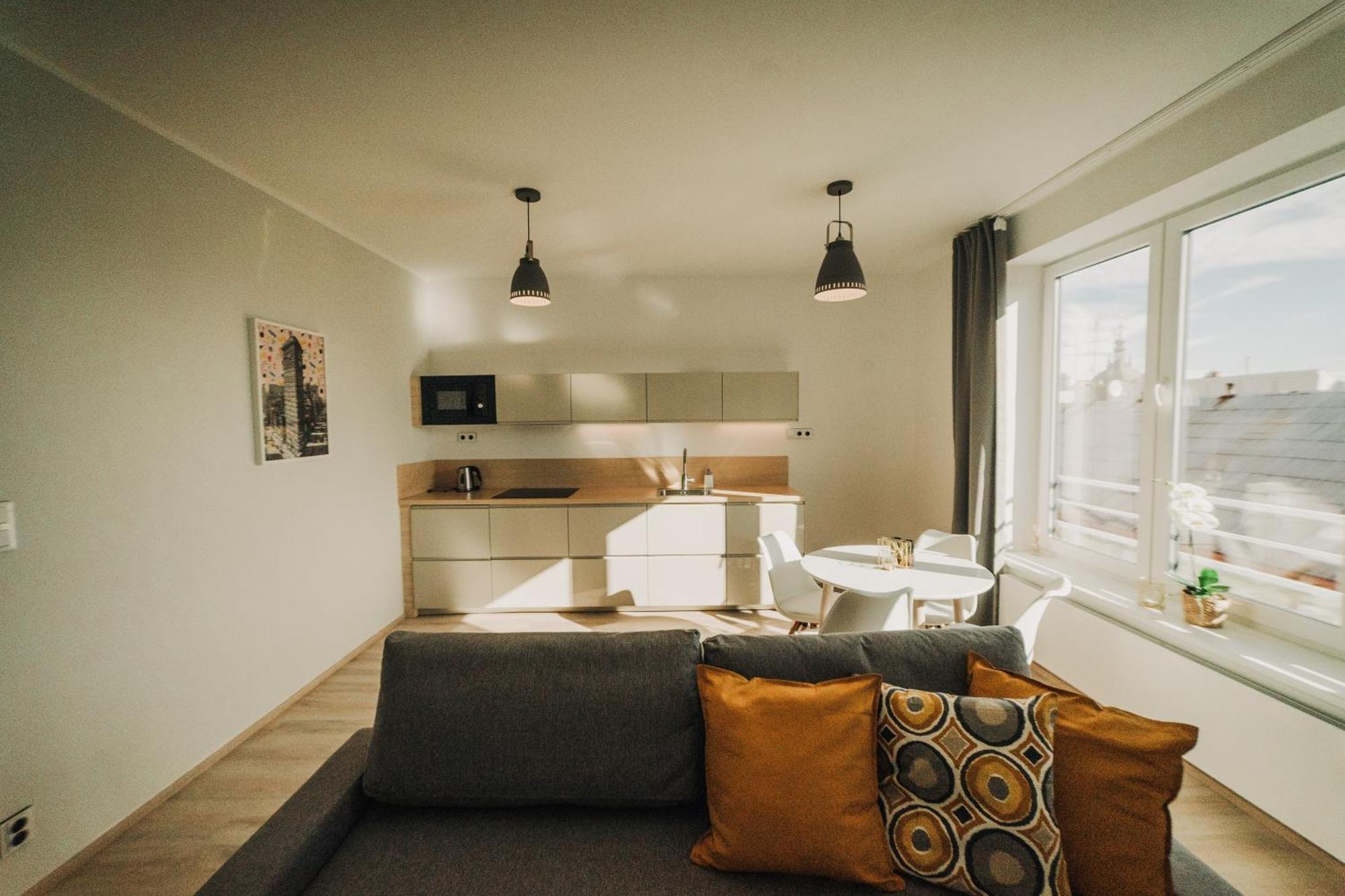 Citybeat Apartments, 400M From The Square Plzeň Exterior foto